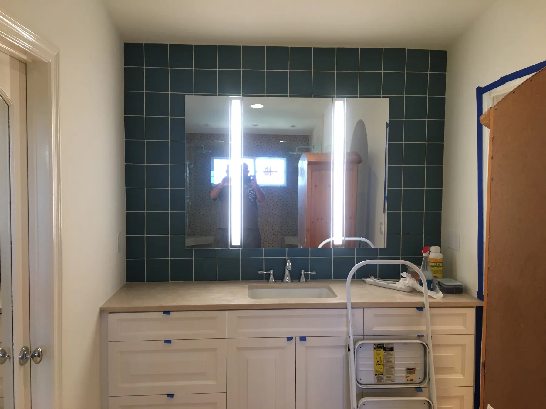 Insurance rebuild: double shower & arched vanity, Rancho Peñasquitos — after photo 11